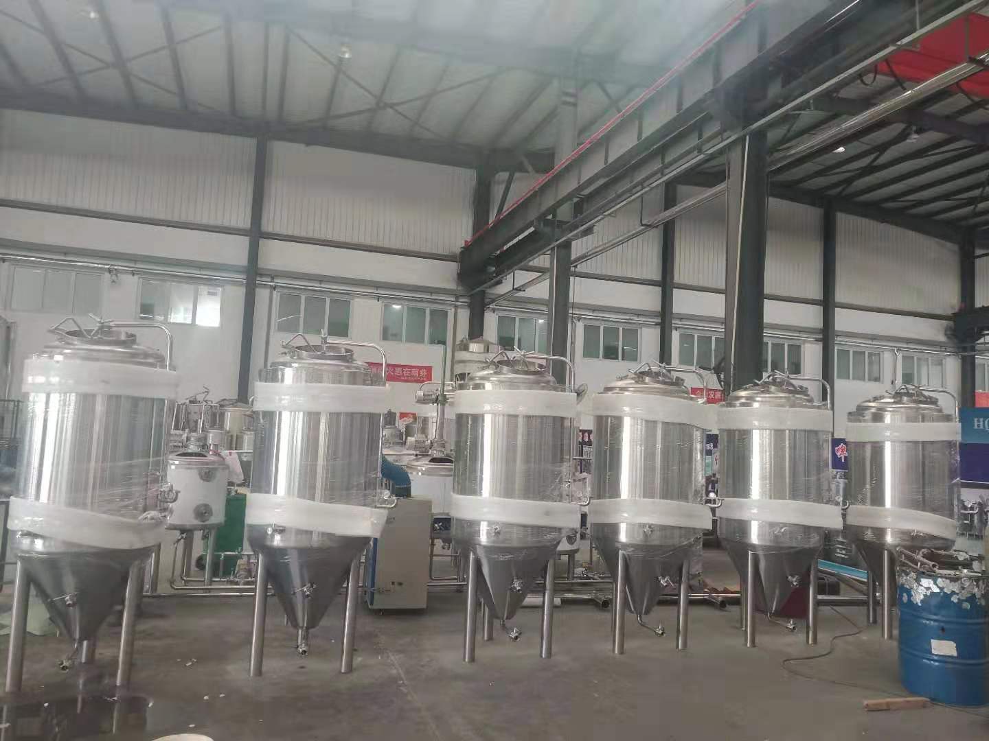 不銹鋼啤酒設備發酵罐 不銹鋼啤酒設備發酵罐